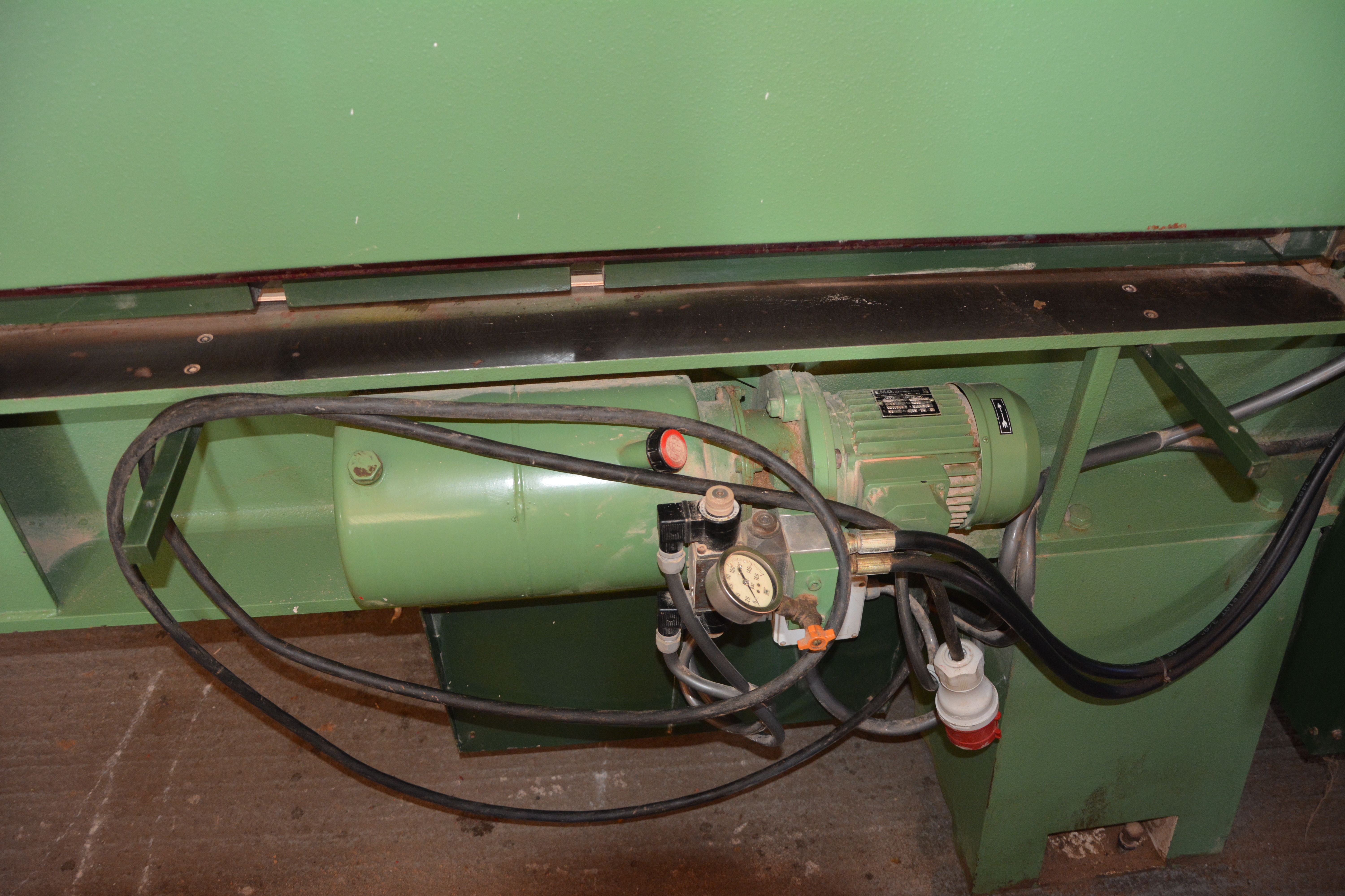 Photo 6
