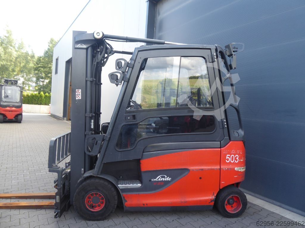 Electric 4-wheel forklift Linde E40HL-01/600