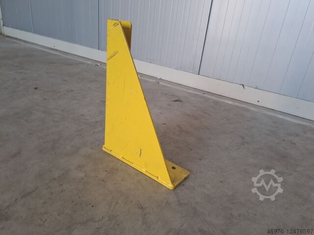 U collision protection corner ram protection corner Höhe: 400 mm / Materialstärke: ca. 5 mm/ Profilabm. außen: U: ca. 50 x 50 mm