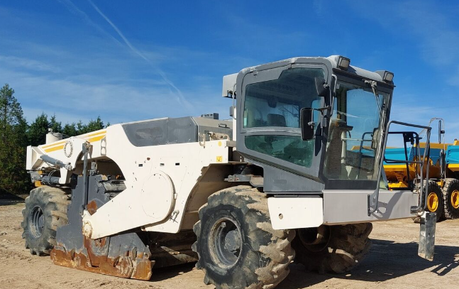 Autres machines de construction Wirtgen WR2400