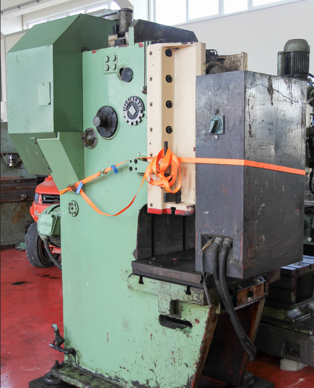 Presse excentrique Jelšingrad EPU-63