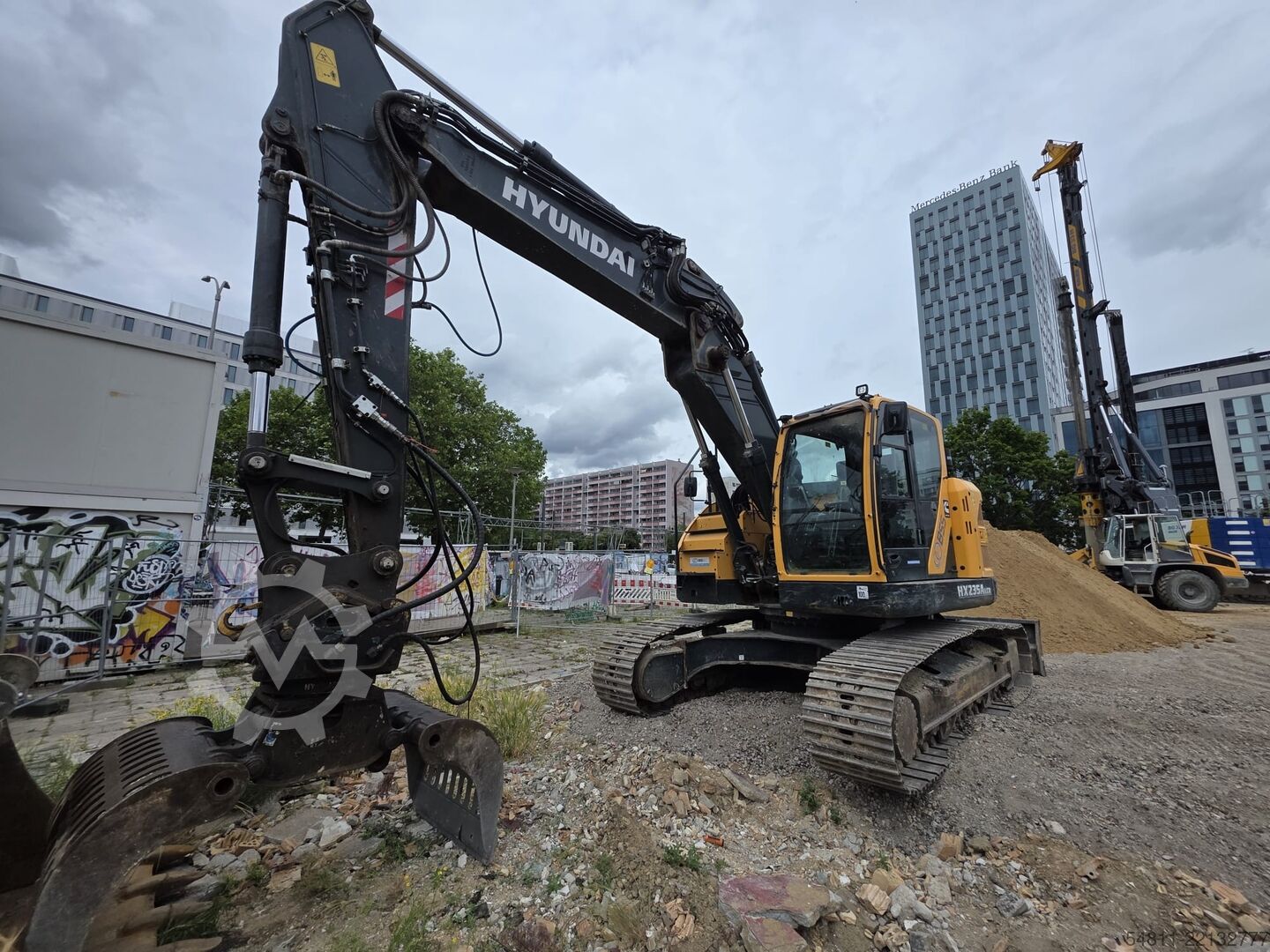 Crawler excavator Hyundai HX235 ALCR