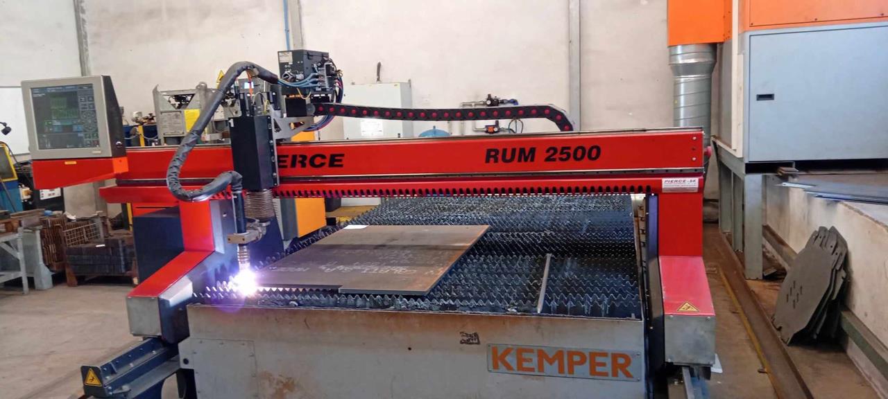 Machine de découpe plasma / gaz PIERCE RUM 2500 P