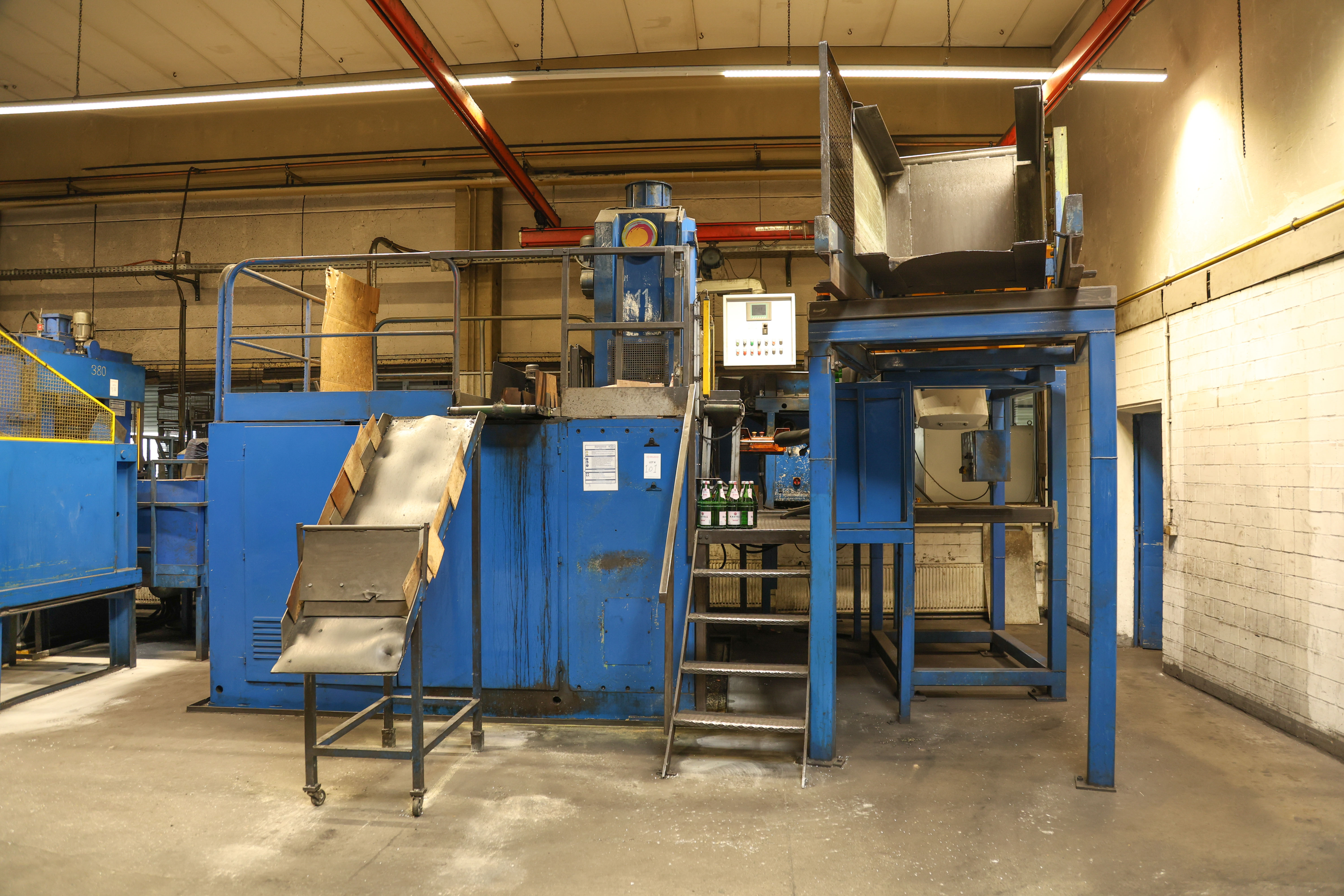 Presse à genouillère Gräbener GK 630 NS