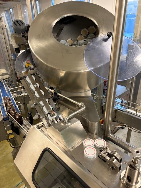 2015 VTB Verpackungsmaschinen GmbH VM 105 Machine de fermeture Twist Off pour bocaux