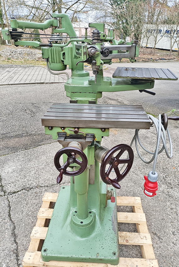 Machine-outil SEMPUCO FO 220x440