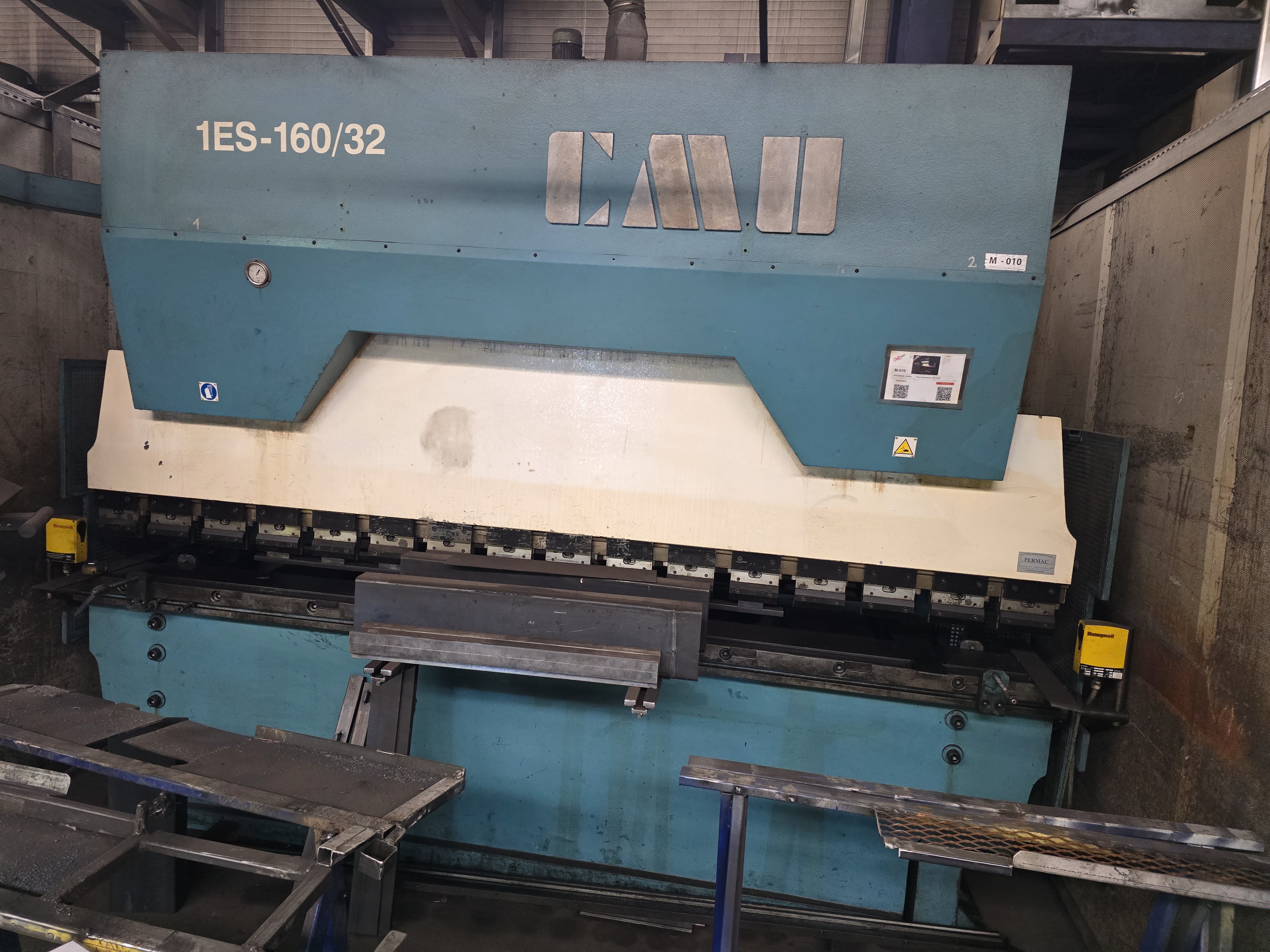 Machine-outil CMU 1ES - 160/32