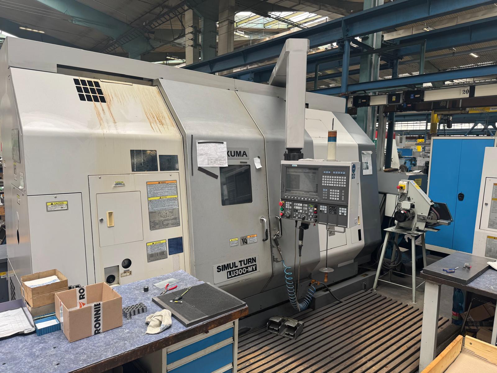 Tour cnc Okuma LU 300 MY