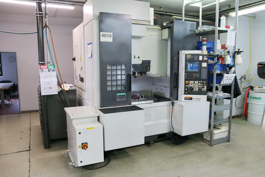Centre d'usinage vertical Mori Seiki NV 4000 DCG d'occasion