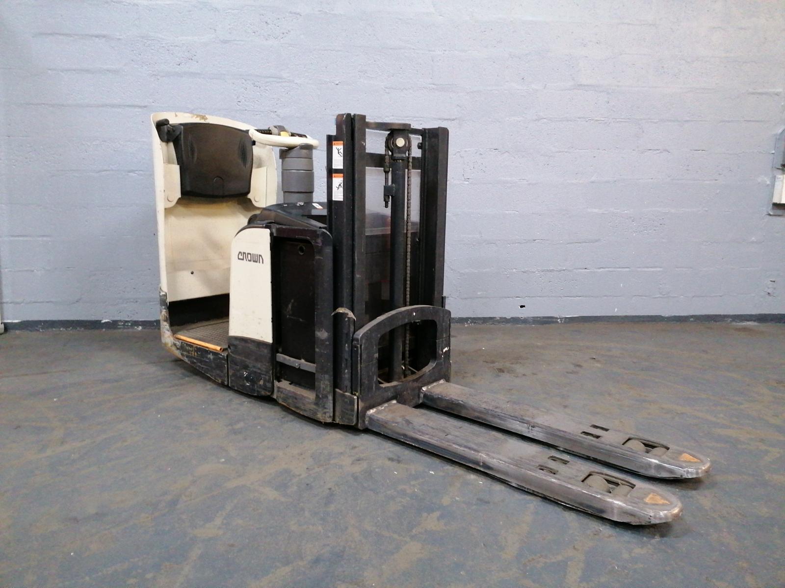 Gerbeur Crown DT3040