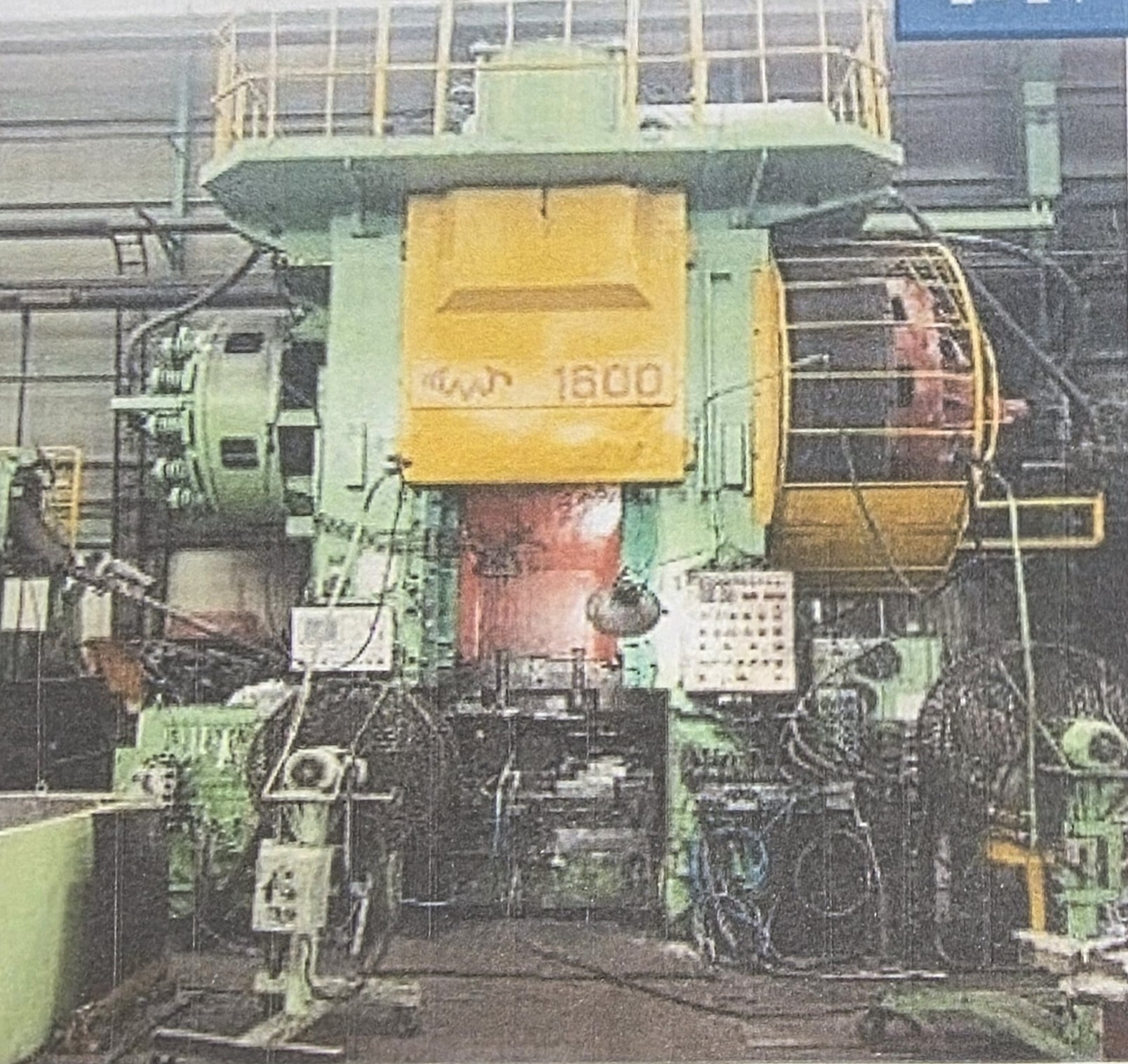 1600 tonnes Presse Forgeage à chaud TMP Voronej Russie KG8042