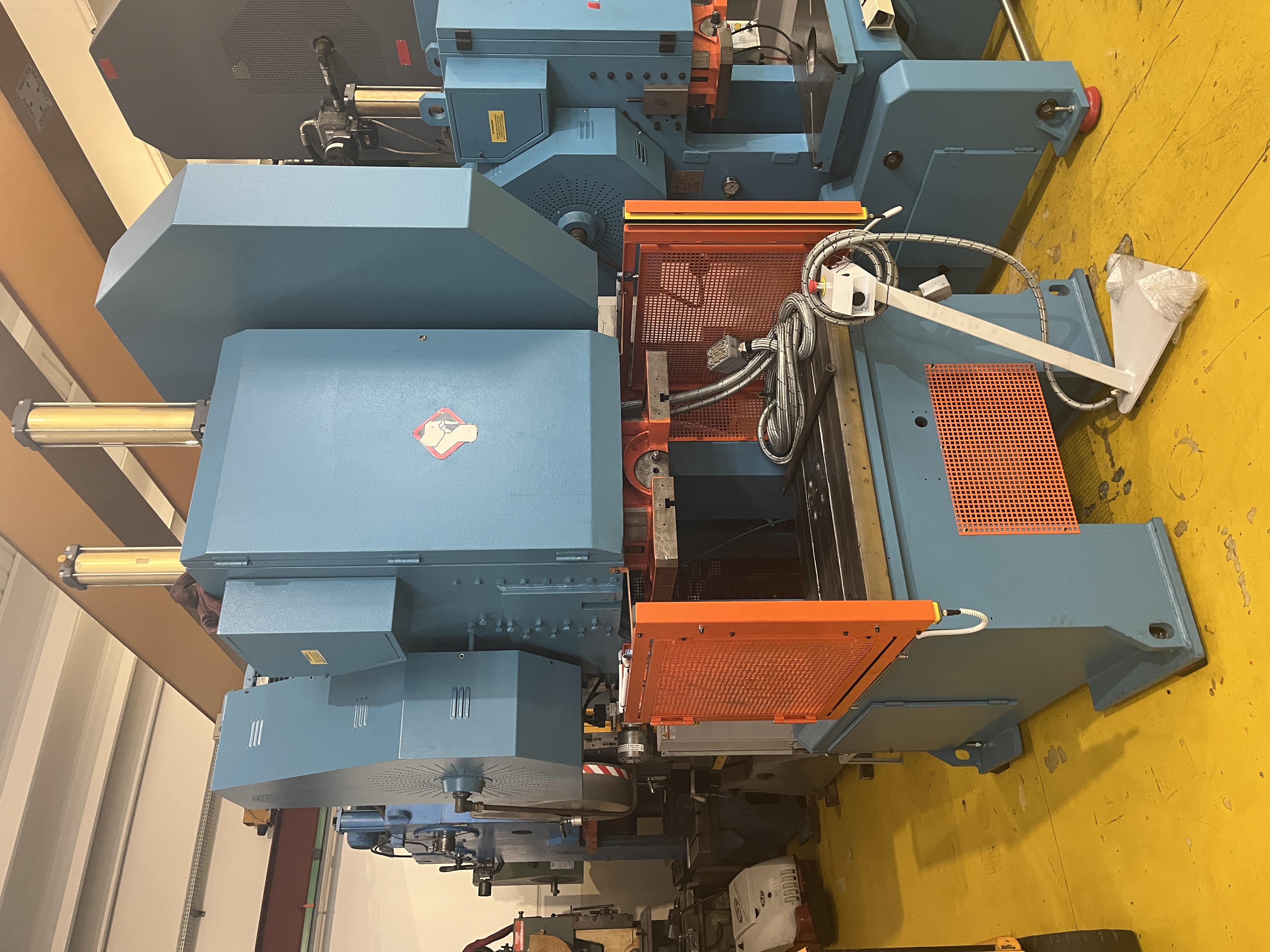 Presse excentrique Sangiacomo T 130R CE
