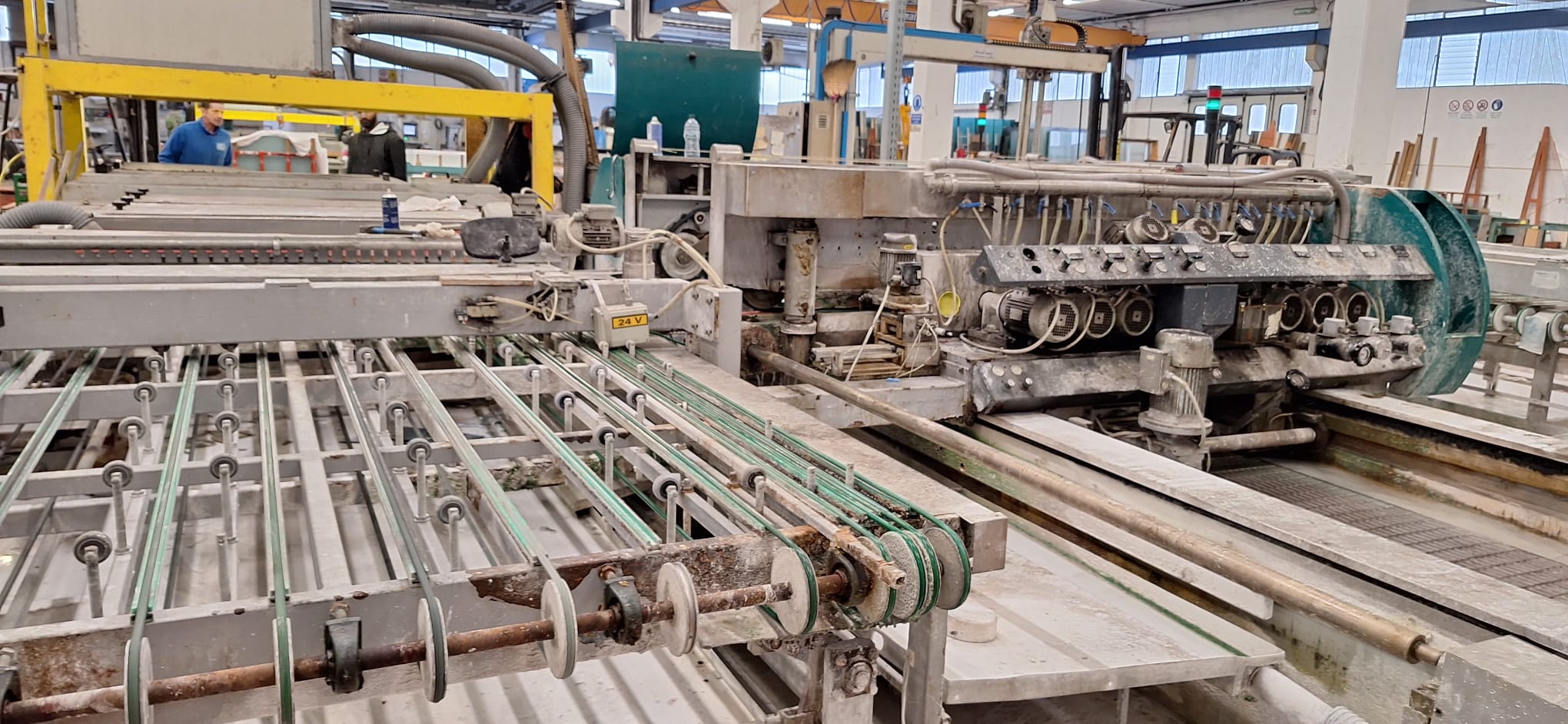 Machine de coupe et de façonnage du verre BOTTERO 228N-3M-BELT - 224N-2M-BELT