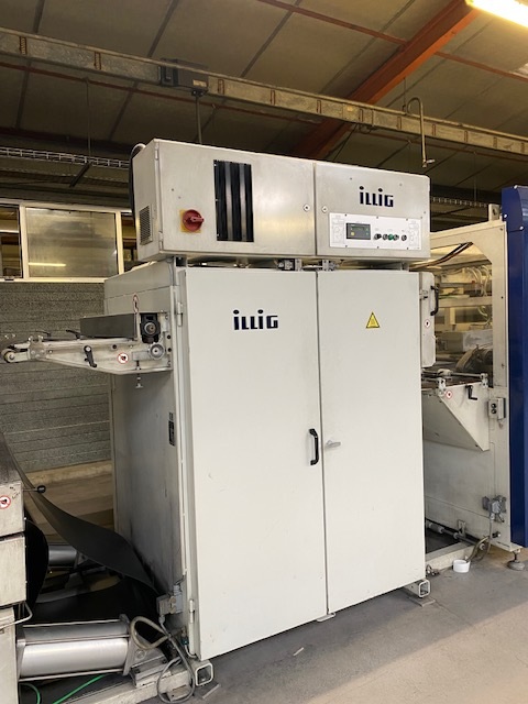 Thermoformeuse à alimentation par feuilles ILLIG VHW 90/2