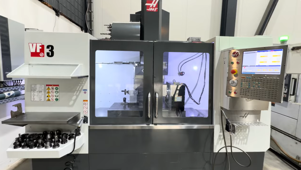 Centre d'usinage vertical Haas VF 3