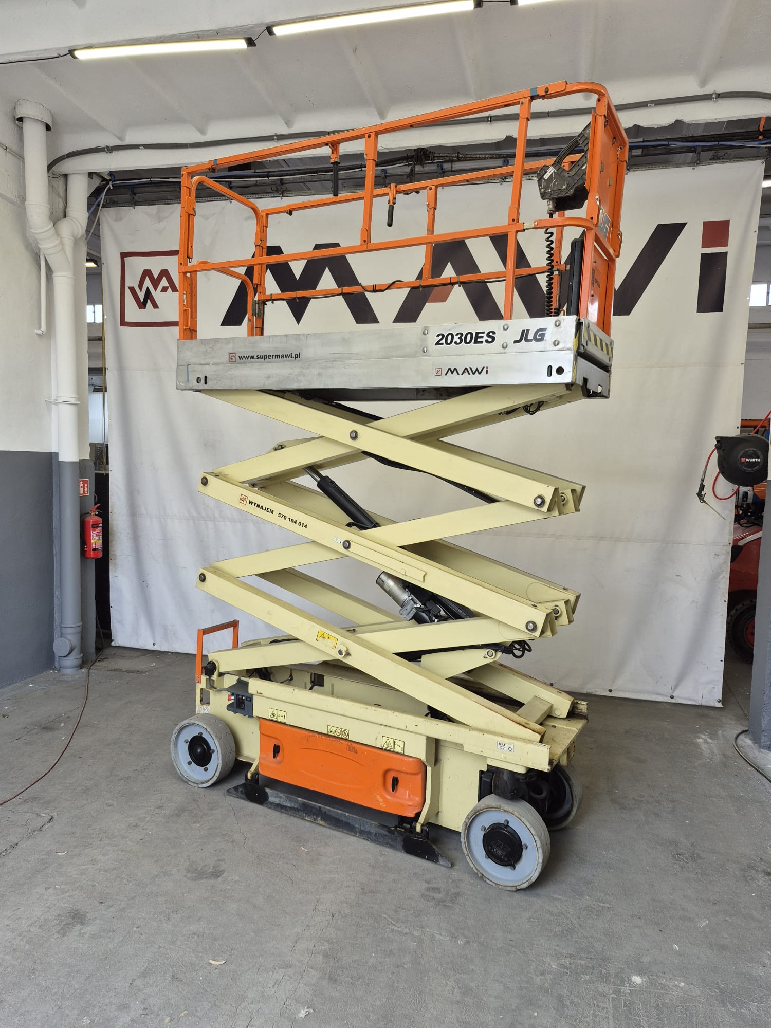 Machine de manutention JLG 2030 ES Faible nombre d'heures