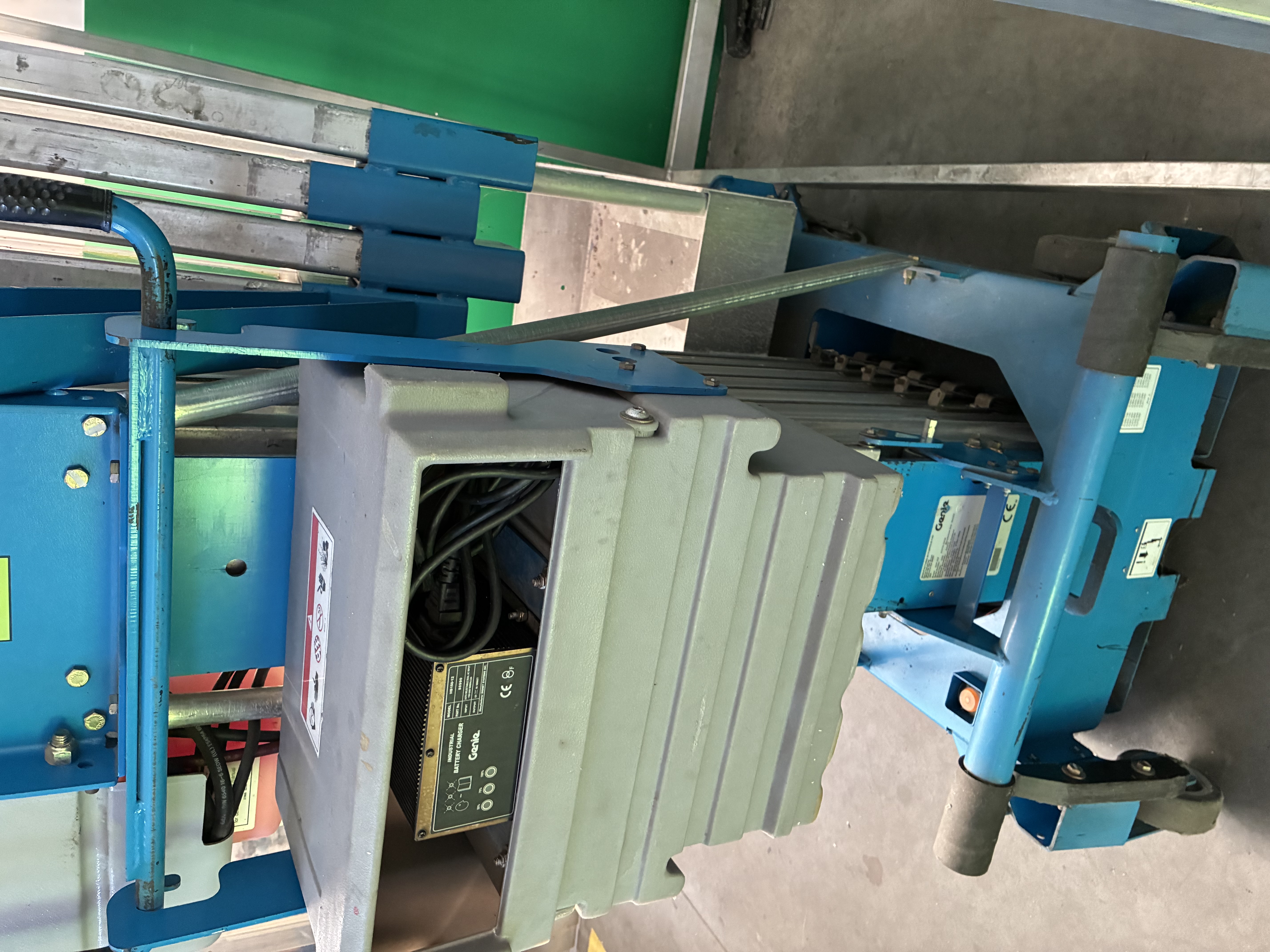 Machine GENIE AWP-30S Hot deal