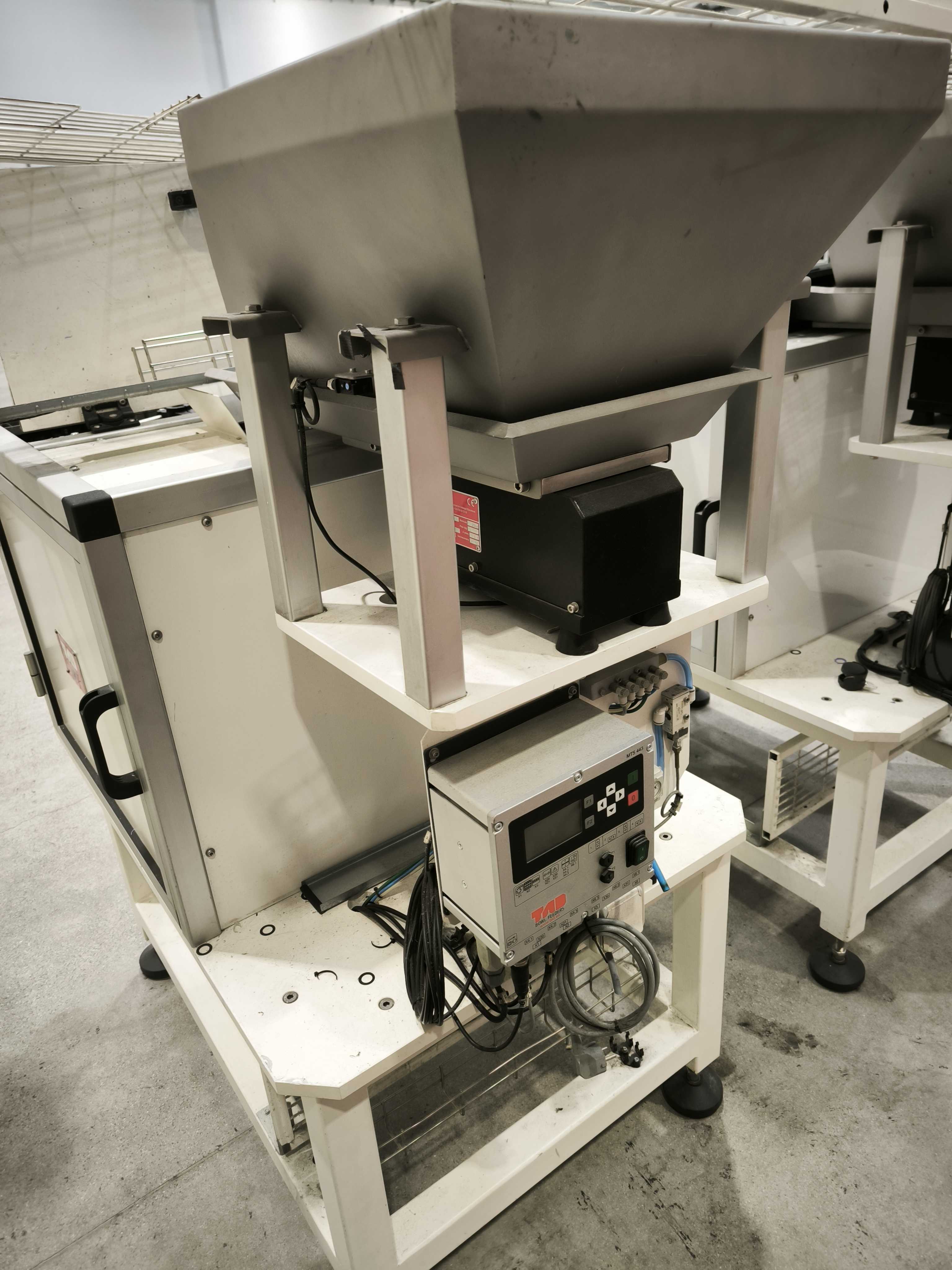 TAD Bowl Feeder System VT 40/3L - 2022 - Ligne d'alimentation complète - 2 équipements