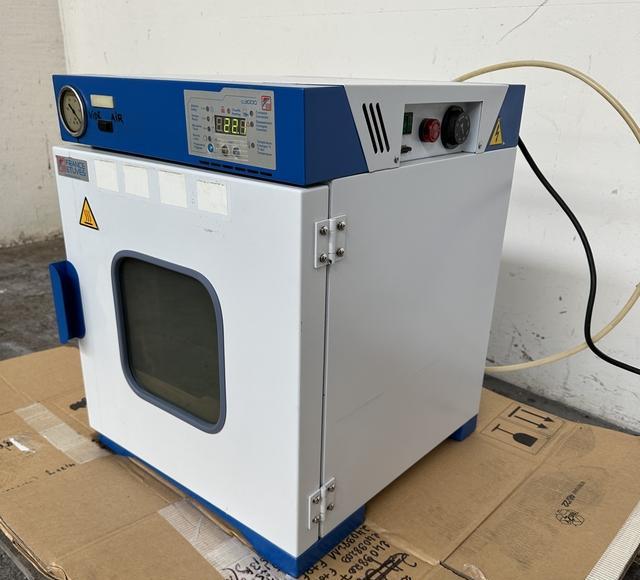 France Etuves XF020 Four sous vide - Capacité 20 L, jusqu'à 200°C