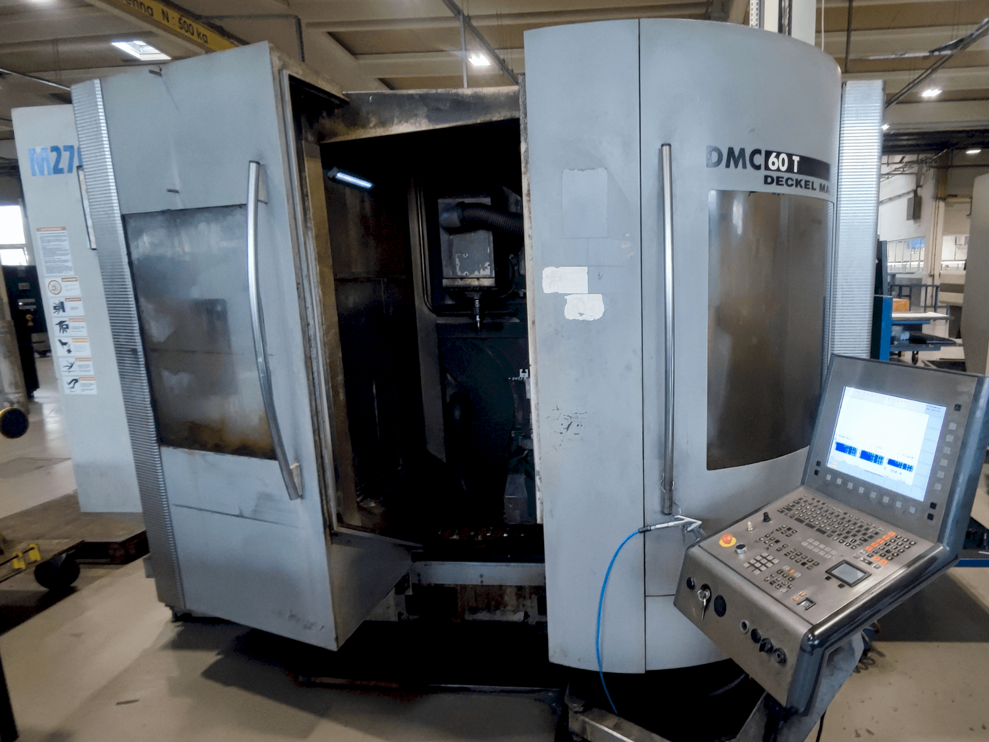 Centre d'usinage 5 axes DECKEL MAHO DMC 60T