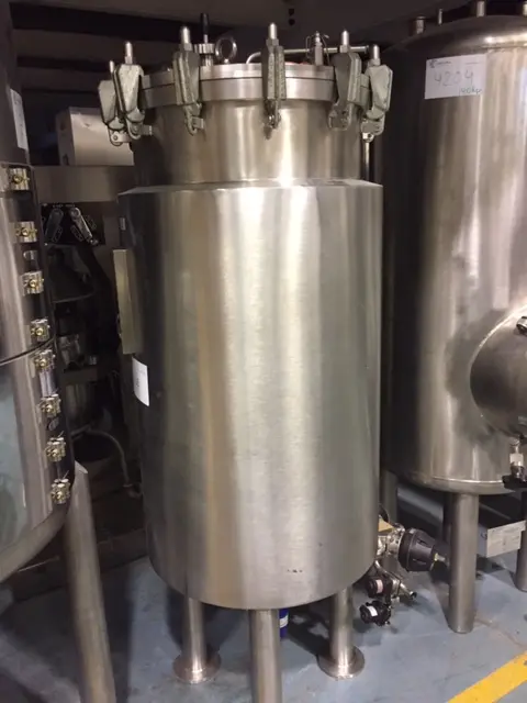 CUVE INOX 250 LITRES ISOLÉ THERMIQUE HERMÉTIQUE D'OCCASION