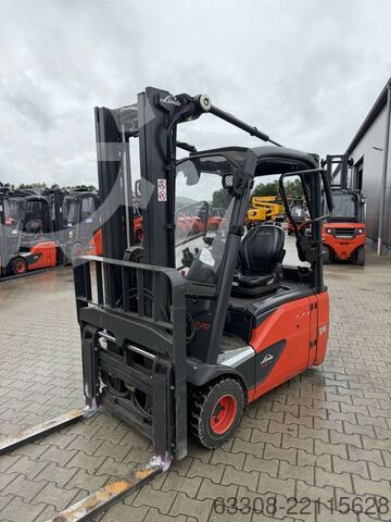 Electric 3-wheel forklift Linde E20L-02