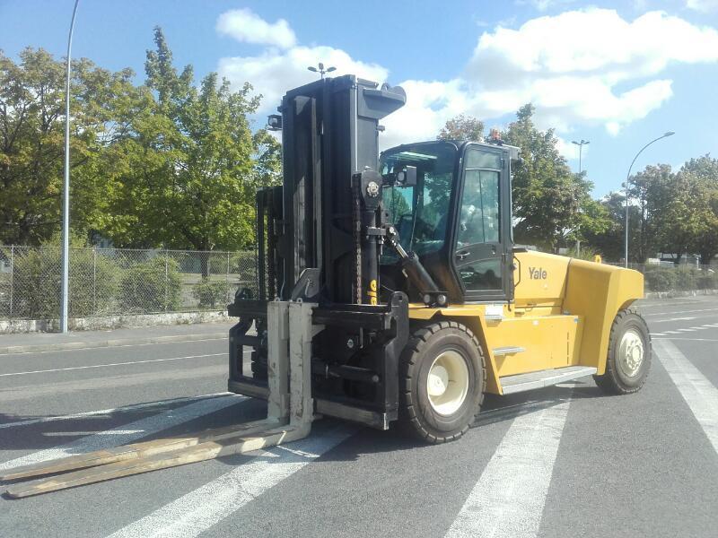 Chariot élévateur diesel Yale GDP160EC12
