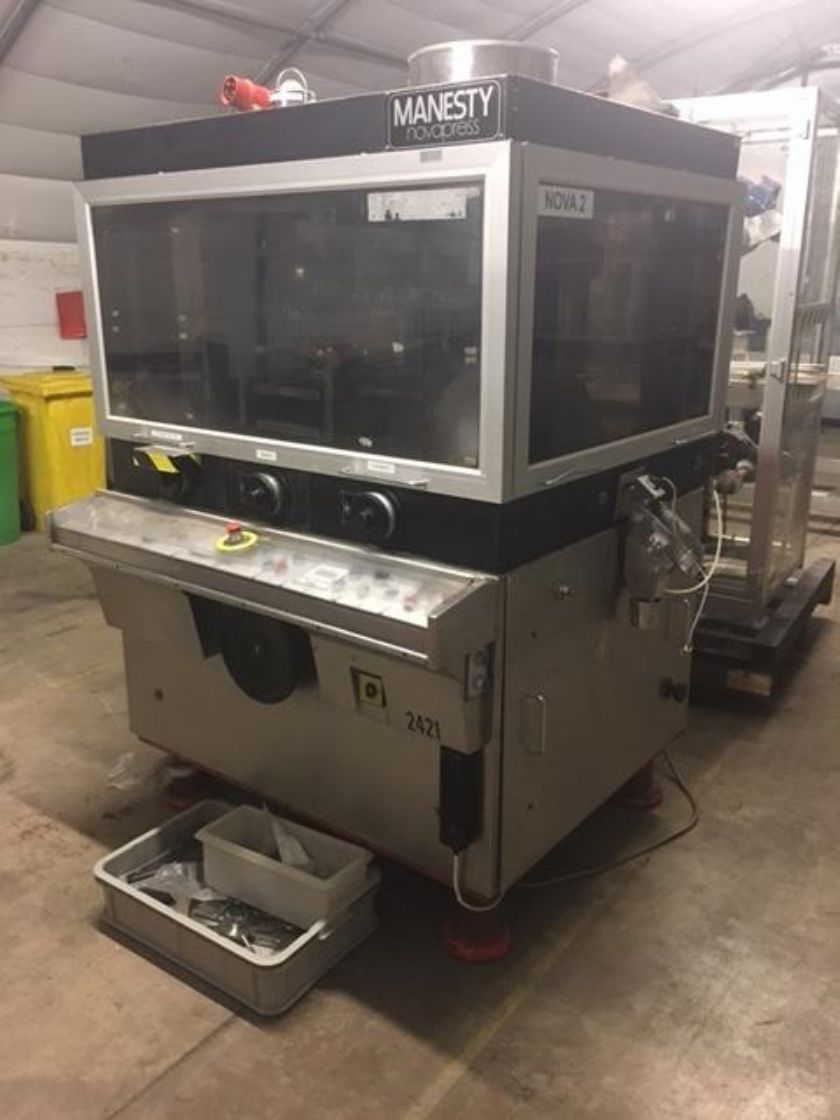 Presse à comprimés rotative Manesty Novapress