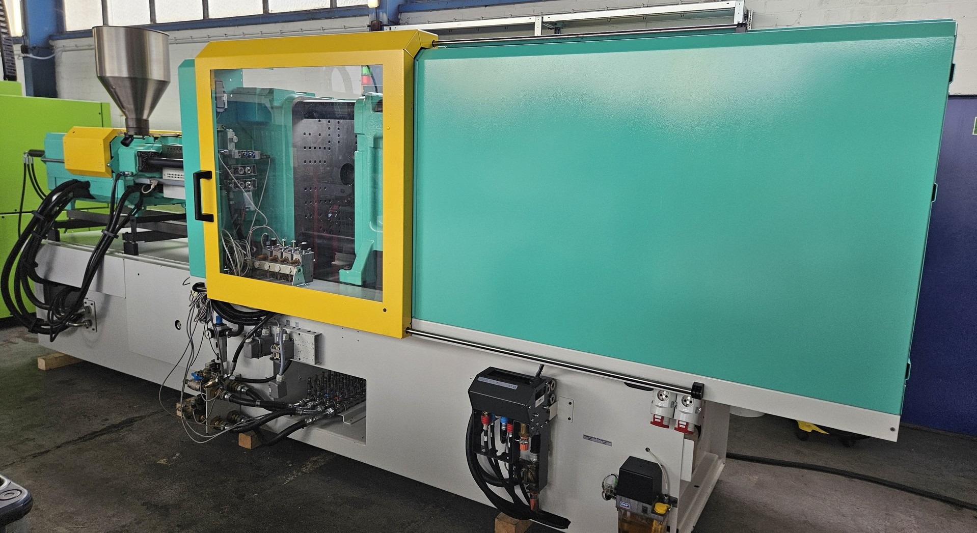 Presse à injecter ARBURG Allrounder 570 H 2000-800