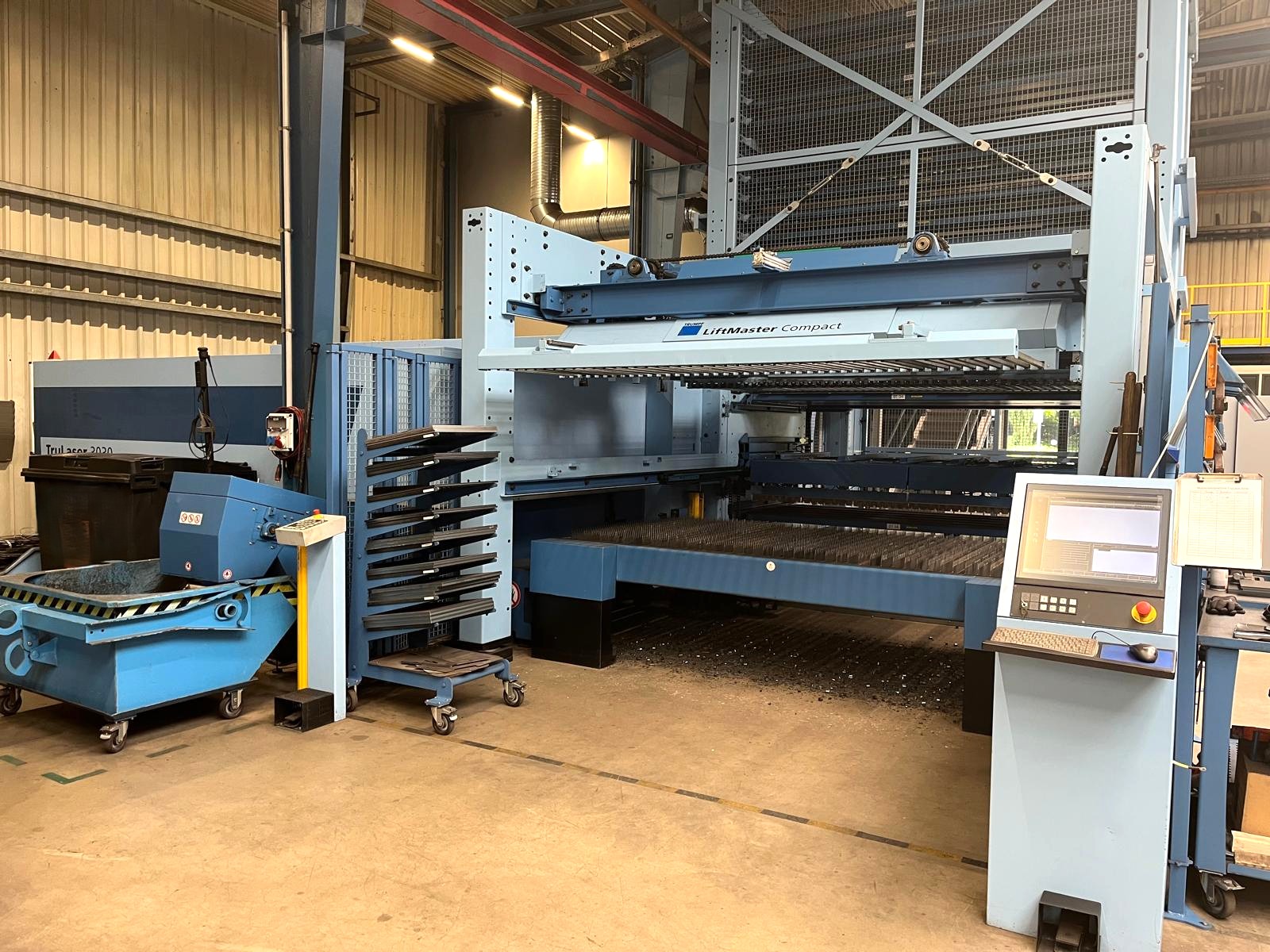 Machine de tôlerie TRUMPF LIFTMASTER COMPACT (AL34)