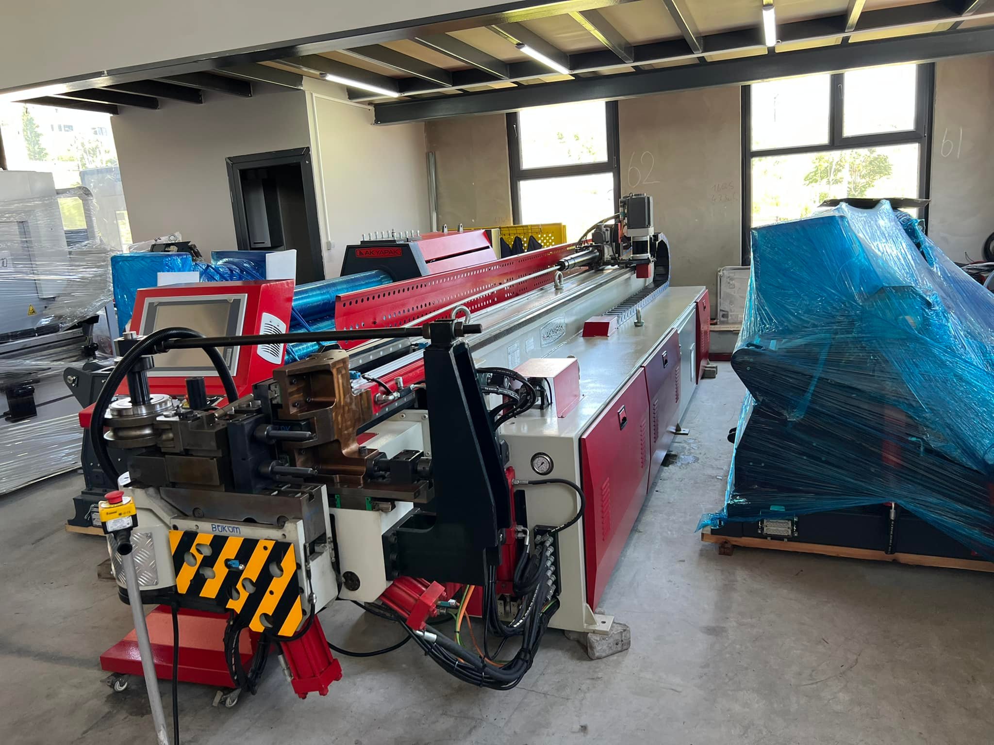 Cintreuse de tubes Akyapak ABM 50 CNC