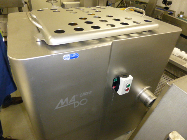 Machine de découpe de viande MADO MEW 621