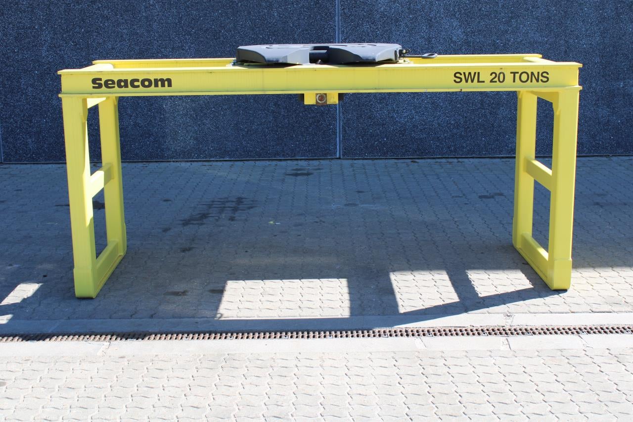 Machine de manutention Seacom TRESTLE 20T