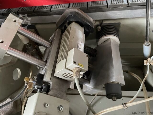Photo 11