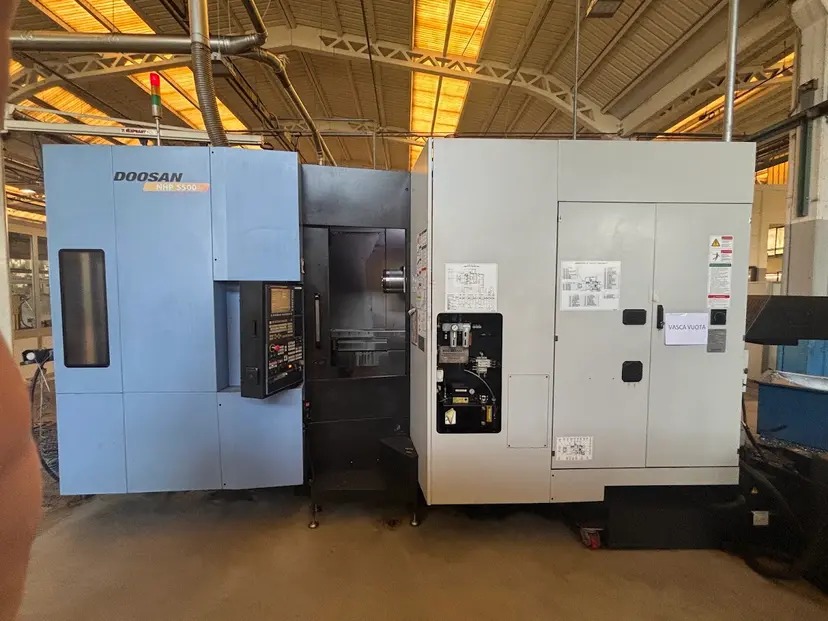 Centre d'usinage horizontal DOOSAN NHP 5500 d'occasion