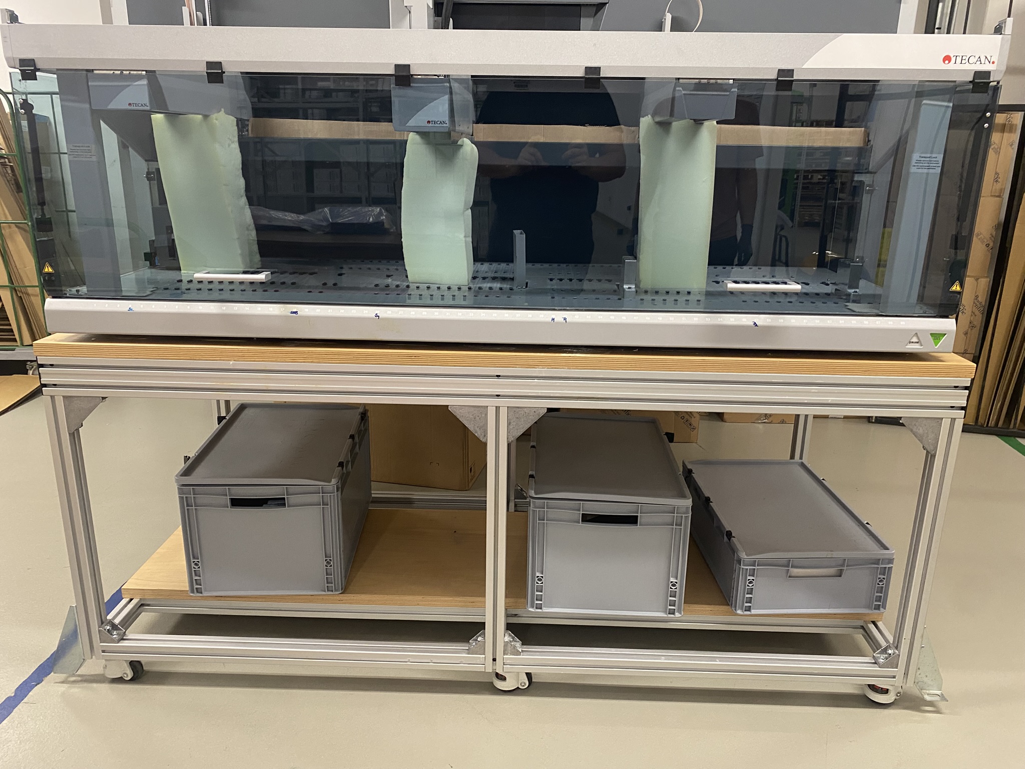 Tecan Freedom EVO 2 - 200 : station de manipulation automatisée de liquides - Plateforme à grande échelle