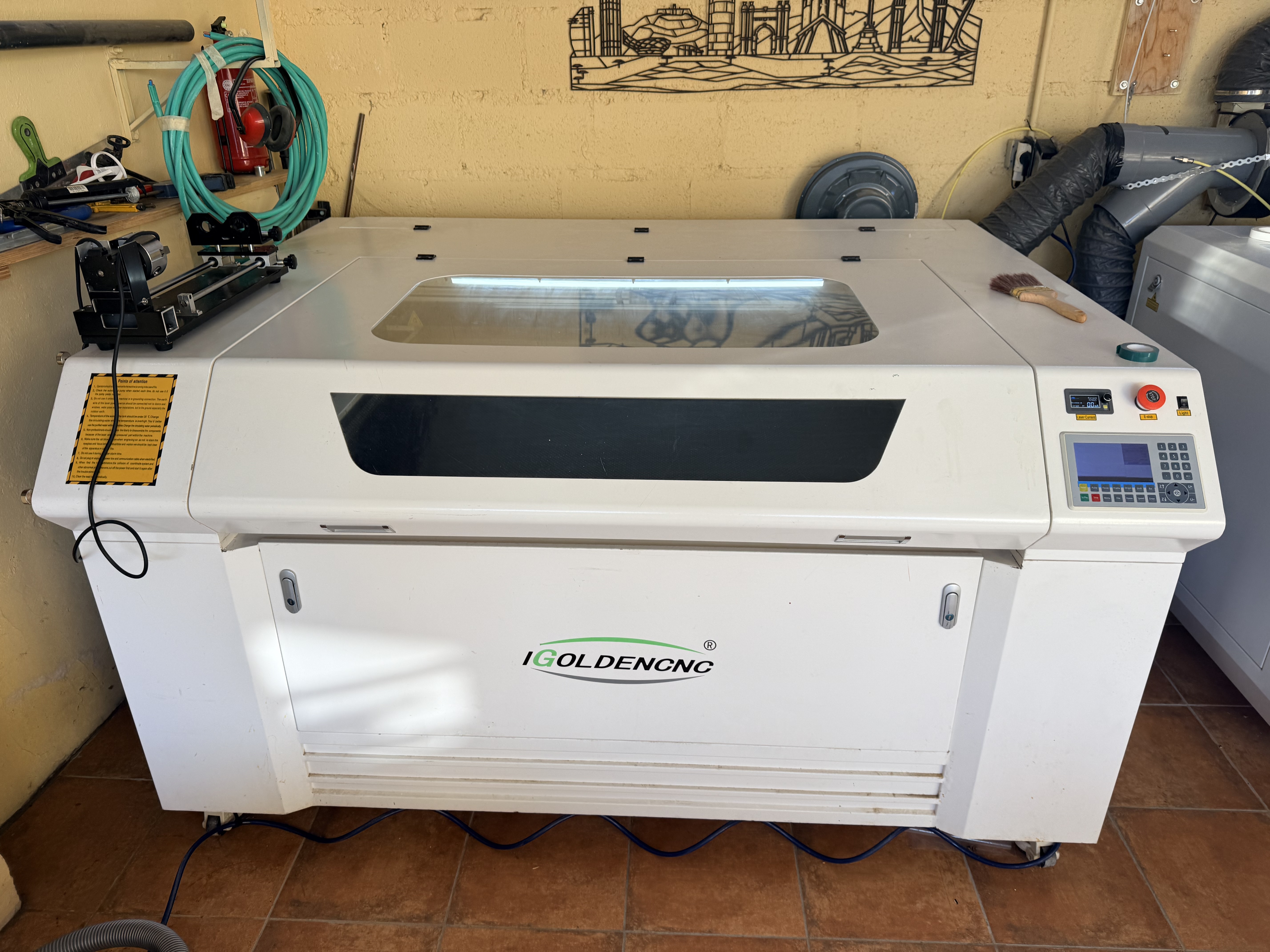 IgoldenCNC 1390 Je vends une découpeuse et graveuse laser CO2 130x90