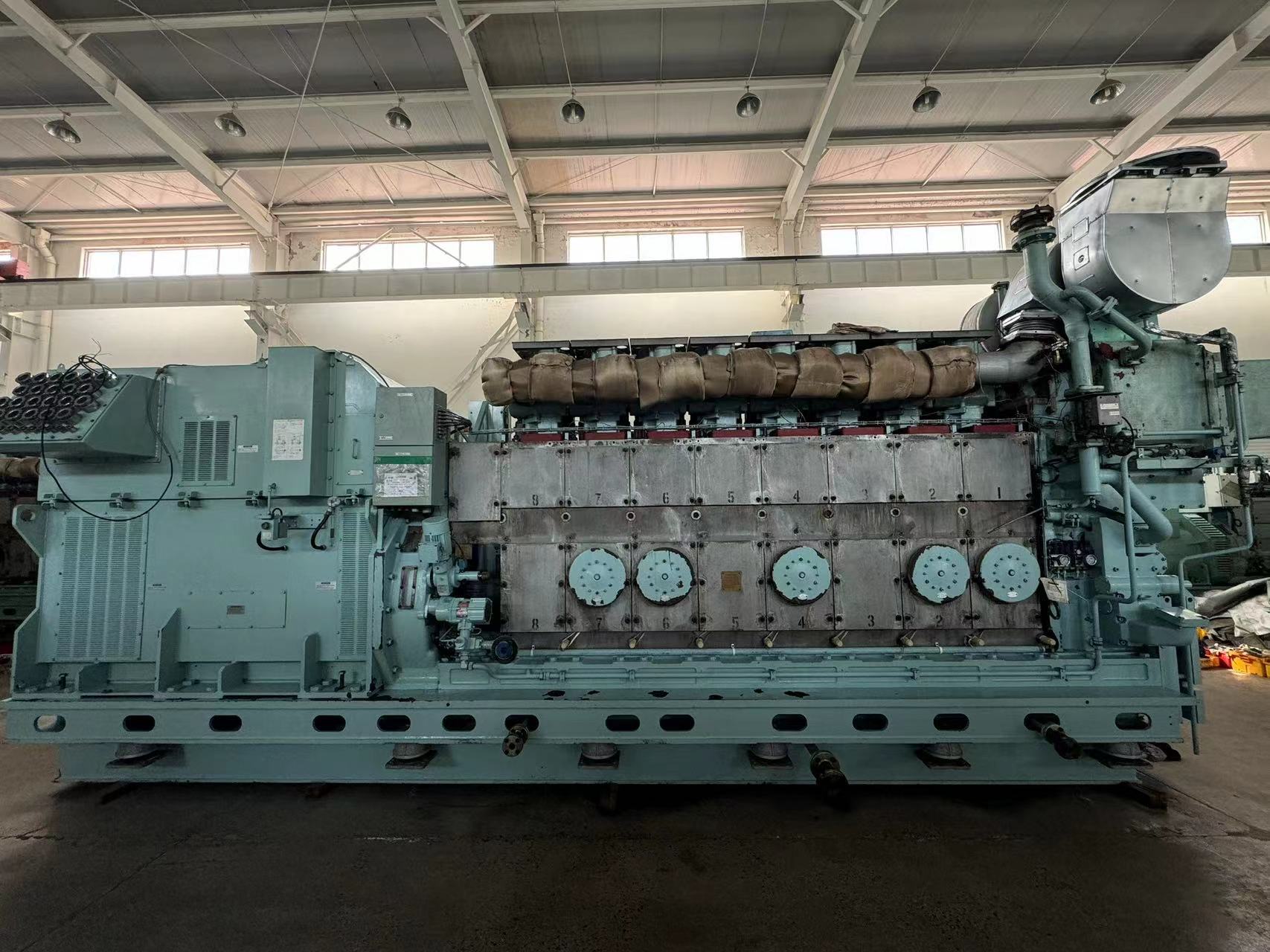 Groupe électrogène diesel STX-MAN 8L27/38 2500 kW HFO 480V 60Hz