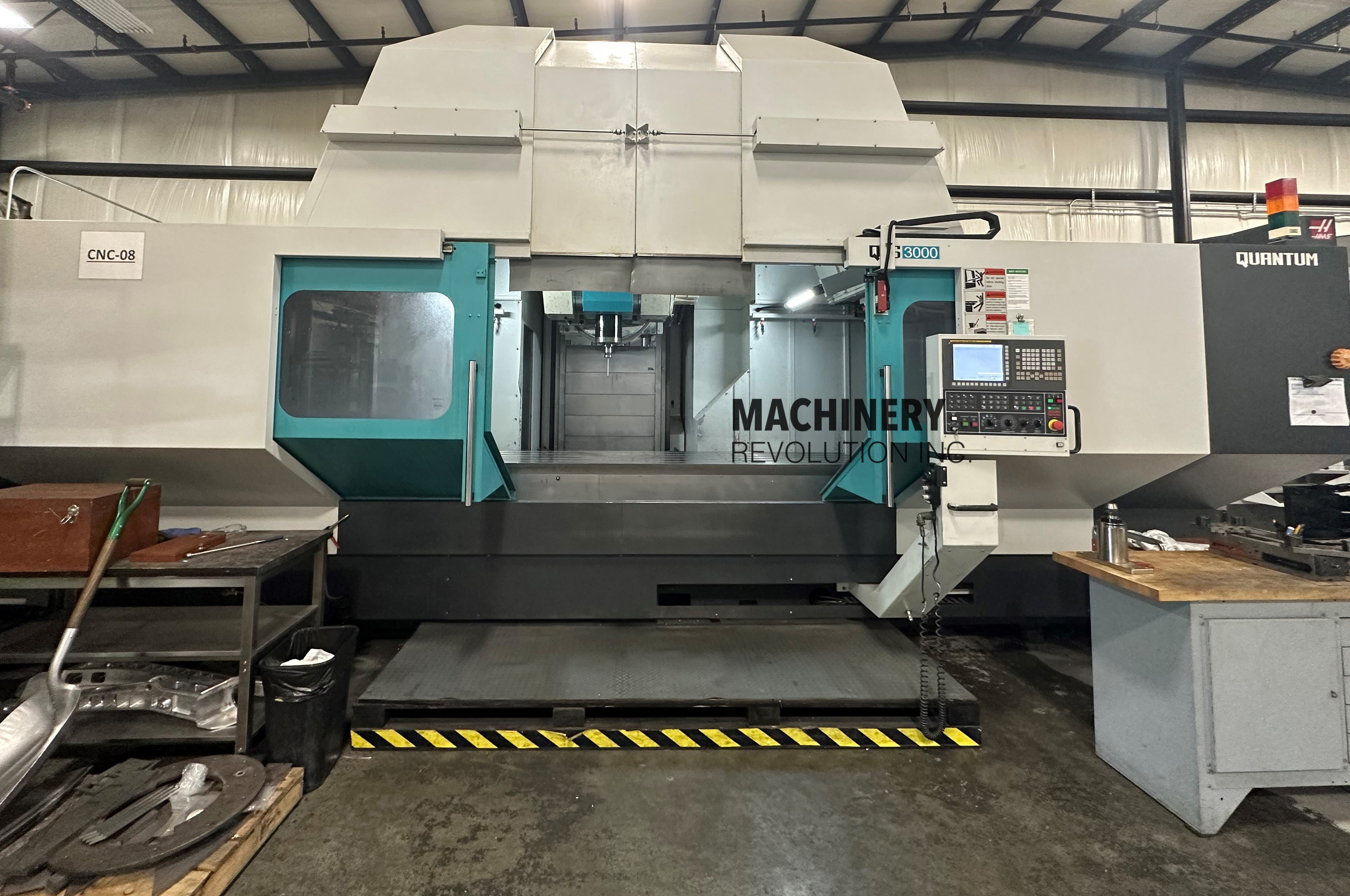 Centre d'usinage vertical CNC 5 axes Quantum QV5-3000 2015 CAT-50