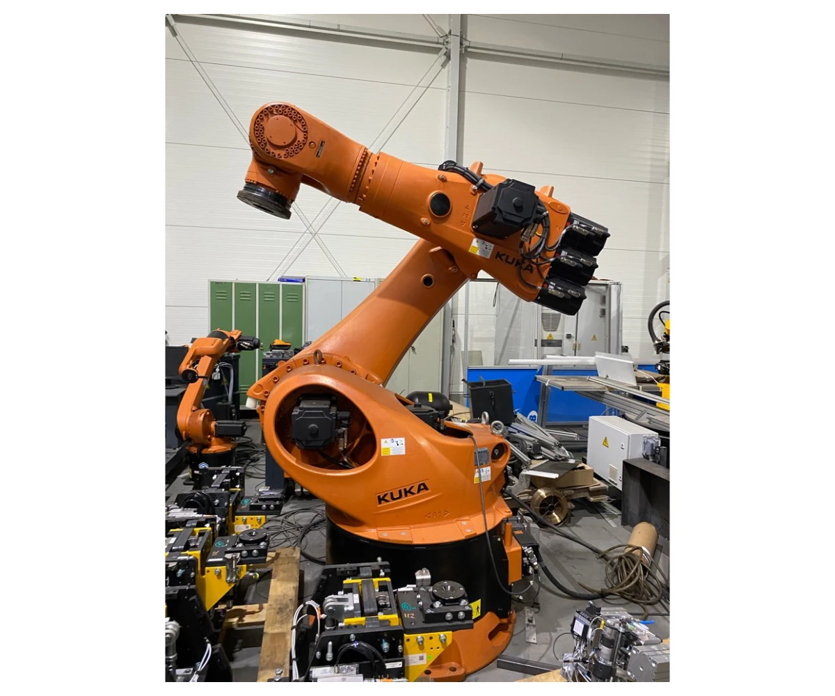 Robot industriel KUKA KR360 R2830