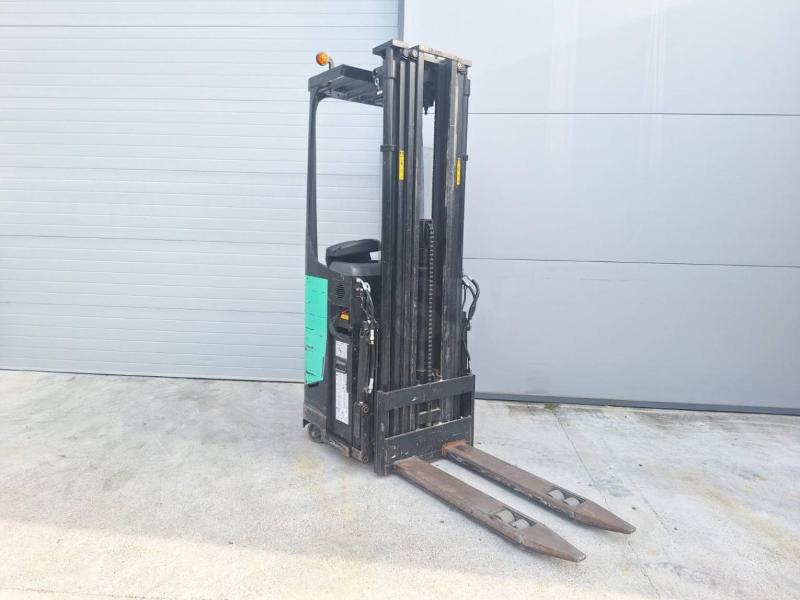 Gerbeur Caterpillar NSR16N