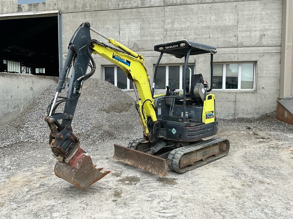 Excavateur Takeuchi TB23R