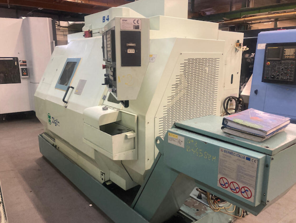 Tour CNC avec ravitailleur de barres Biglia B445 S2M d'occasion
