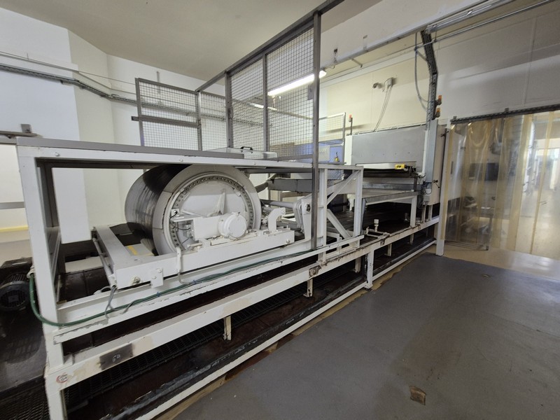 Four industriel BAB NOSSEN DS 10 x 28 s