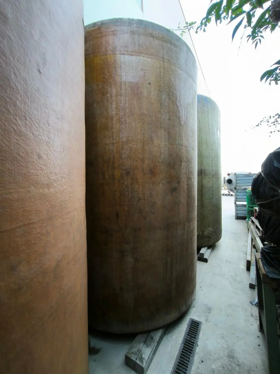 CUVE EN FIBRE DE 9 500 LITRES