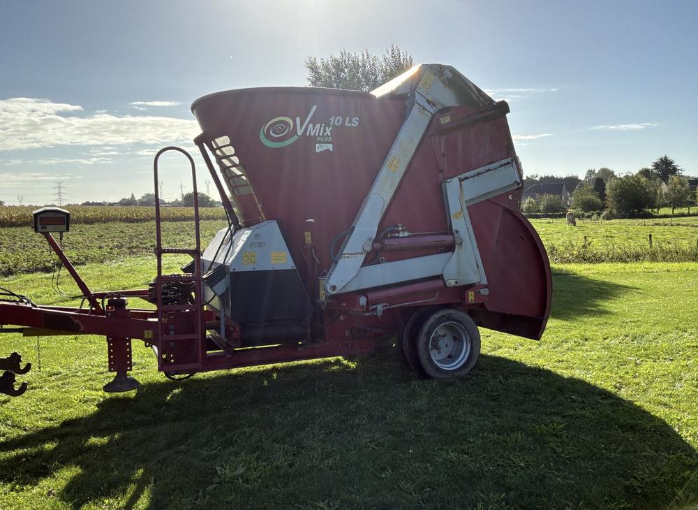 Machine agricole BVL V Mix Plus 10 LS