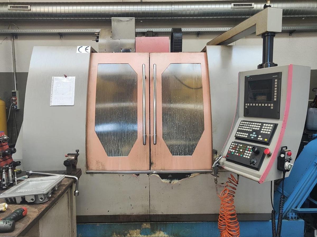 Centre d'usinage vertical Wagner VMC 1100 d'occasion