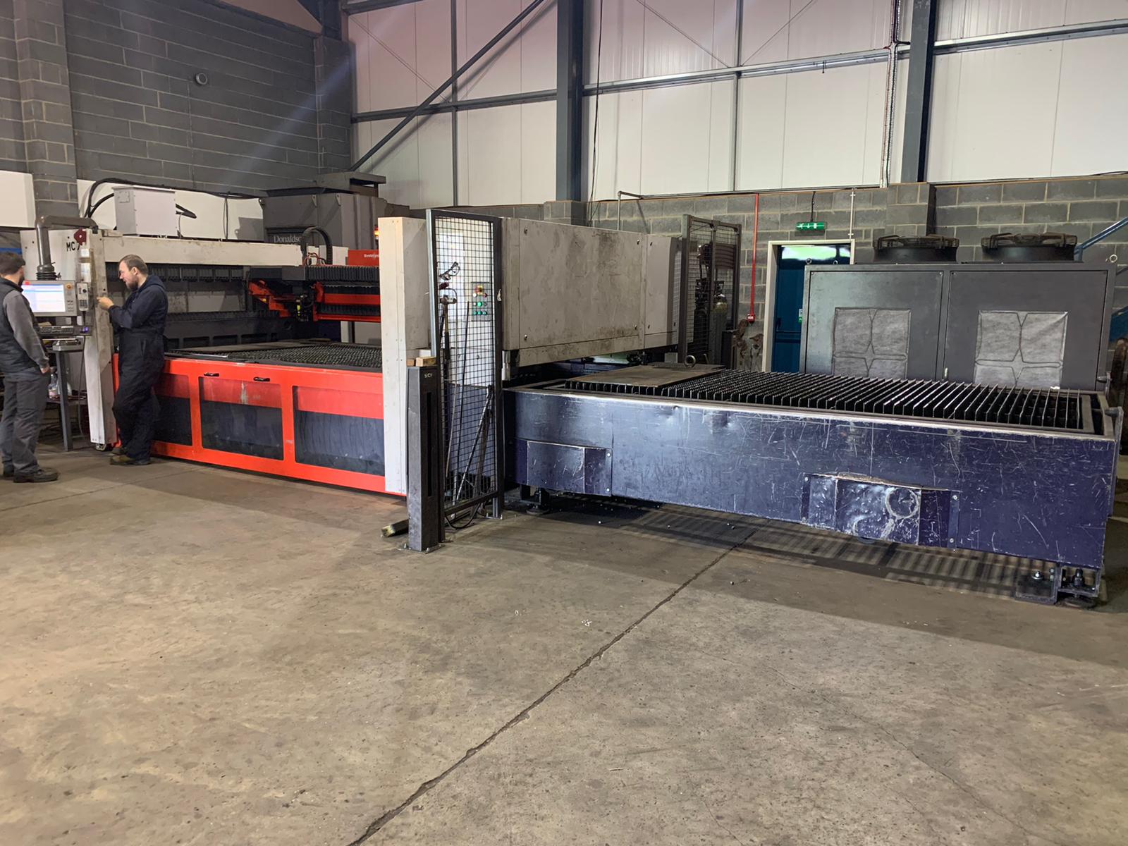Machine de découpe laser BYSTRONIC Bystar II 3015 4,4 KW Bonne affaire Faible nombre d'heures