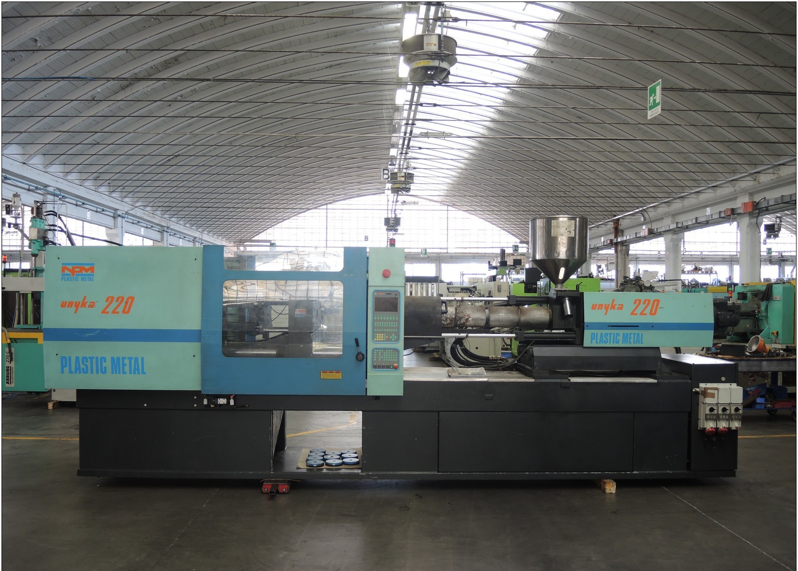 Presse à injecter PLASTIC METAL UNYKA 220