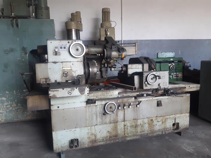 Rectifieuse cylindrique STANKO 3k228a
